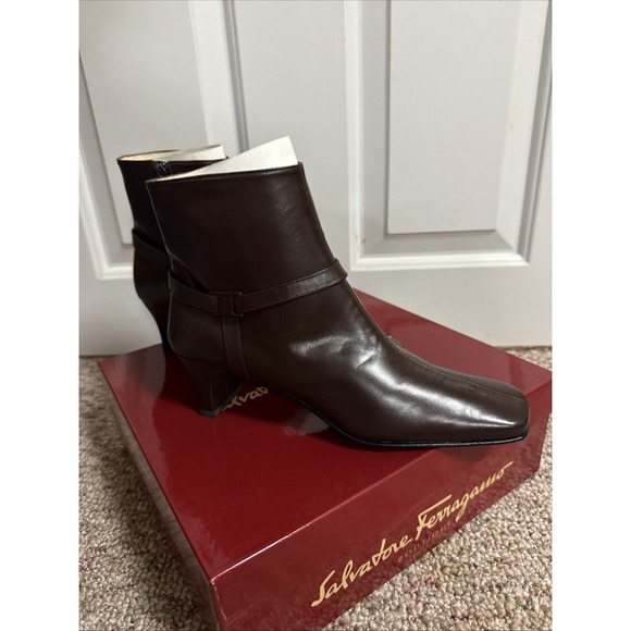 NIB Salvatore Ferragamo Brown Espresso Ankle Boot - Parade - Size 7AA Leather - Picture 6 of 7